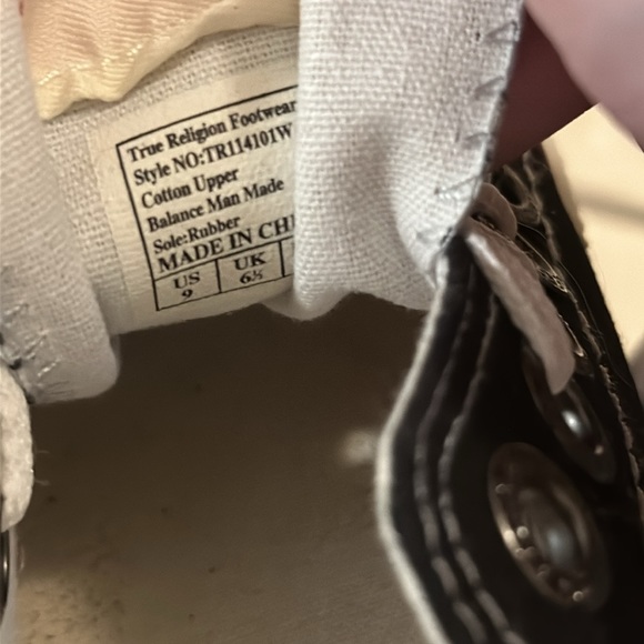 True Religion Black Canvas Low Top Sneakers Size 9 - Picture 9 of 12